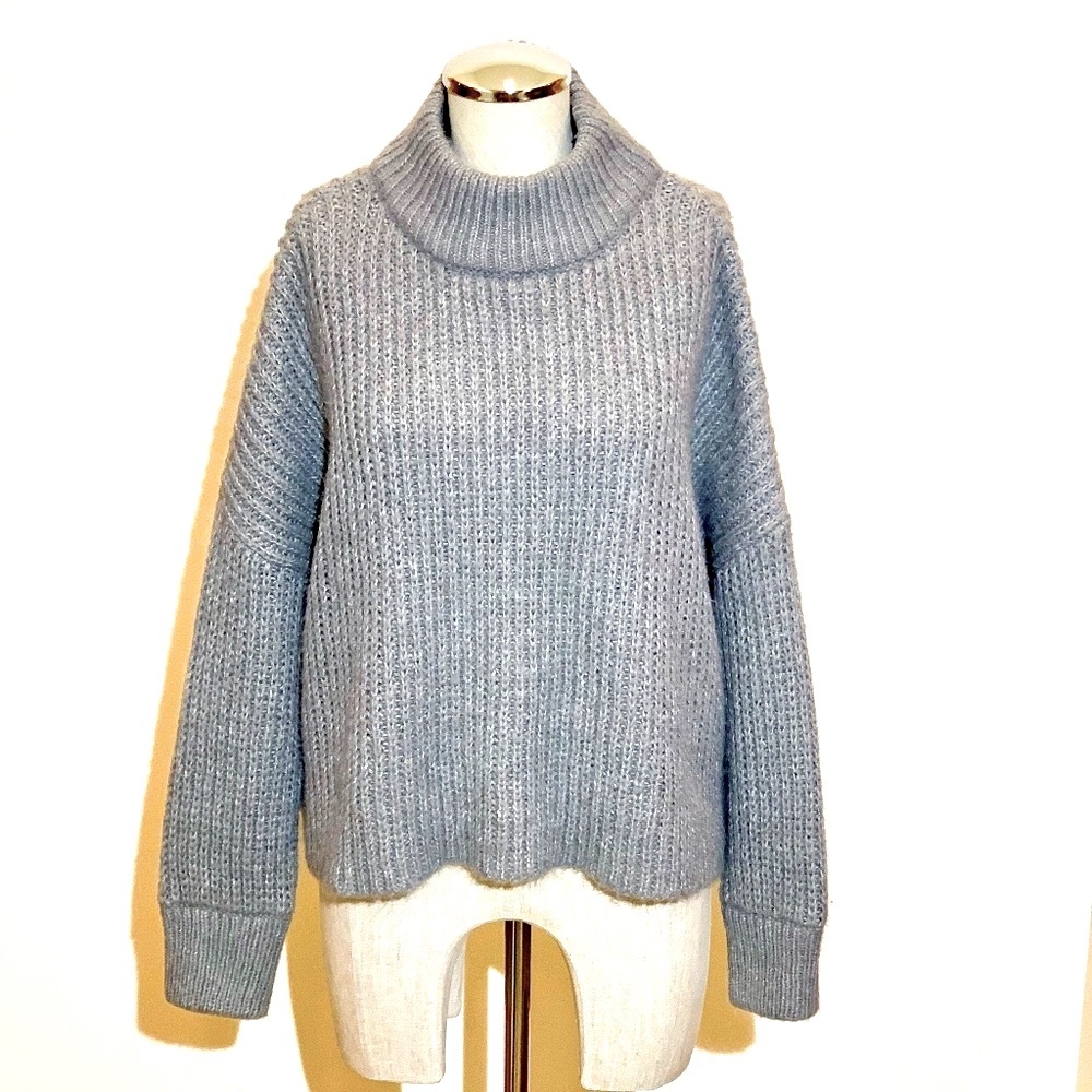 🎉HP🍒‼️ EUC Elodie oversized knit pullover sweater long sleeve mock - Sz Med